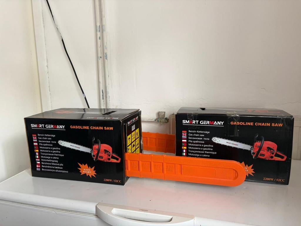 Nouvelle tronçonneuse, Enlèvement