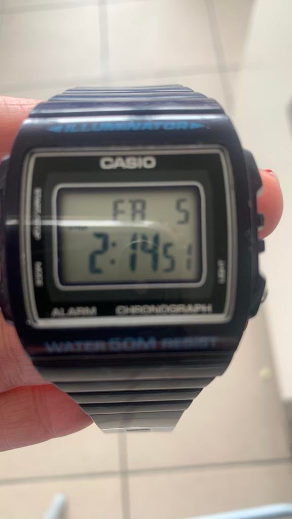 Casio W-215H-2A, Enlèvement, Autres marques