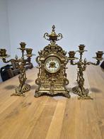 Antieke bronzen klok en kandelaars set, Enlèvement