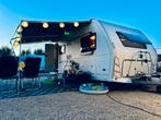 Weinsberg gezinscaravan, CaraOne 480 QDK stapelbed/treinzit, Caravans en Kamperen, Stapelbed, Treinzit, Particulier, Gascomfoor