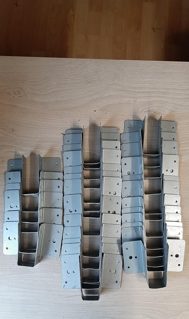 Regeldrager verzinkt 26 mm
31 stuks
nieuw, Ophalen