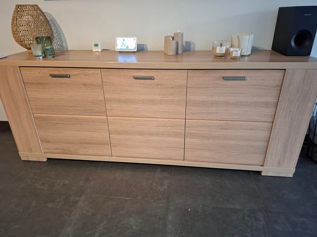 Eetkamer, Enlèvement