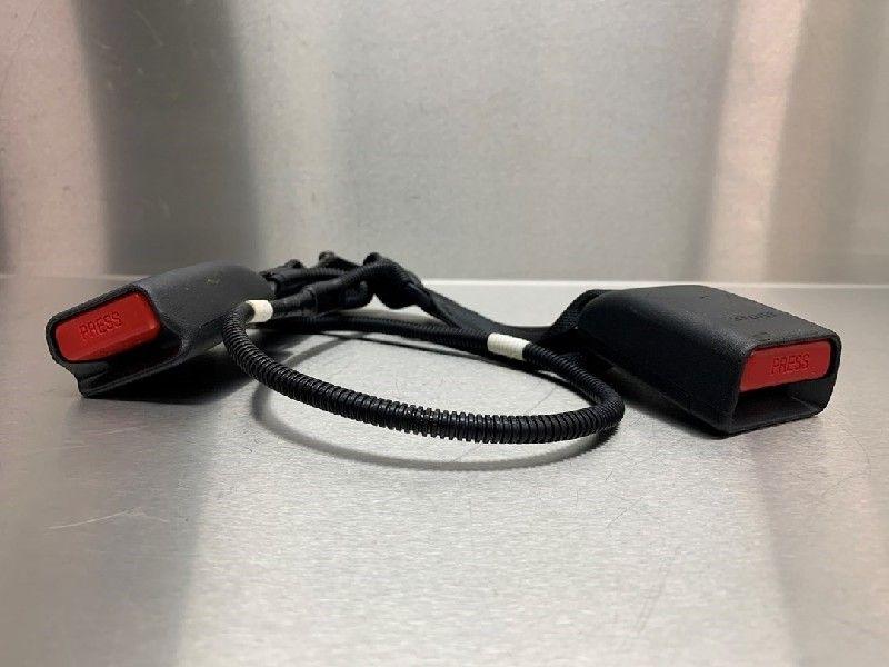 BOUCLE DE CEINTURE CENTRE ARRIÈRE Civic (FK6 / 7/8/9), Utilisé, Honda