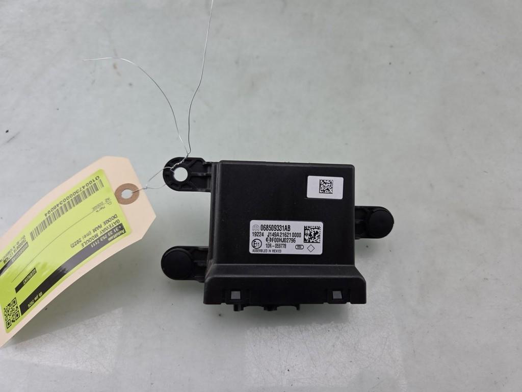 GATEWAY MODULE RAM 1500 Crew Cab (DS) (01-2010/12-2018), Taurusavenue 1
2132 LS  Hoofddorp, NL, Webaccessibility@stellantis.com
