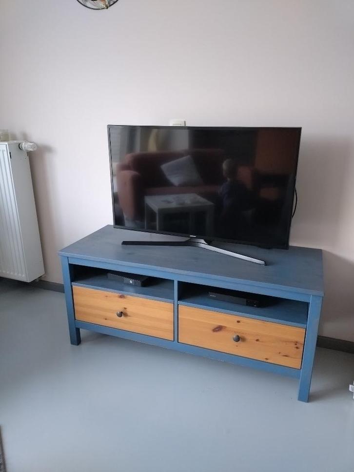 Ikea tv kastje Hemnes, Maison & Meubles, Armoires | Mobilier de télévision, Utilisé, Moins de 100 cm, 100 à 150 cm, 25 à 50 cm