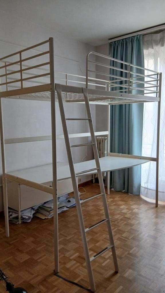 Lit mezzanine svarta ikea blanc métallique, Enfants & Bébés, Chambre d'enfant | Lits superposés & Lits mezzanines, Lit mezzanine