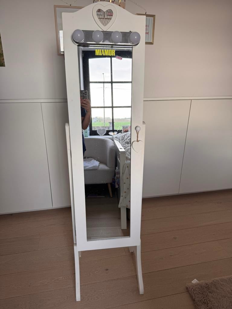 Spiegelkast/juwelenkast, Ophalen, Gebruikt