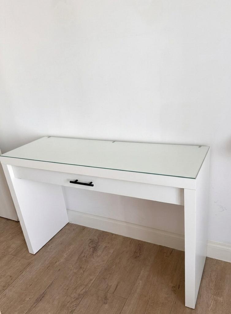 Make up tafel ikea, Ophalen, Zo goed als nieuw
