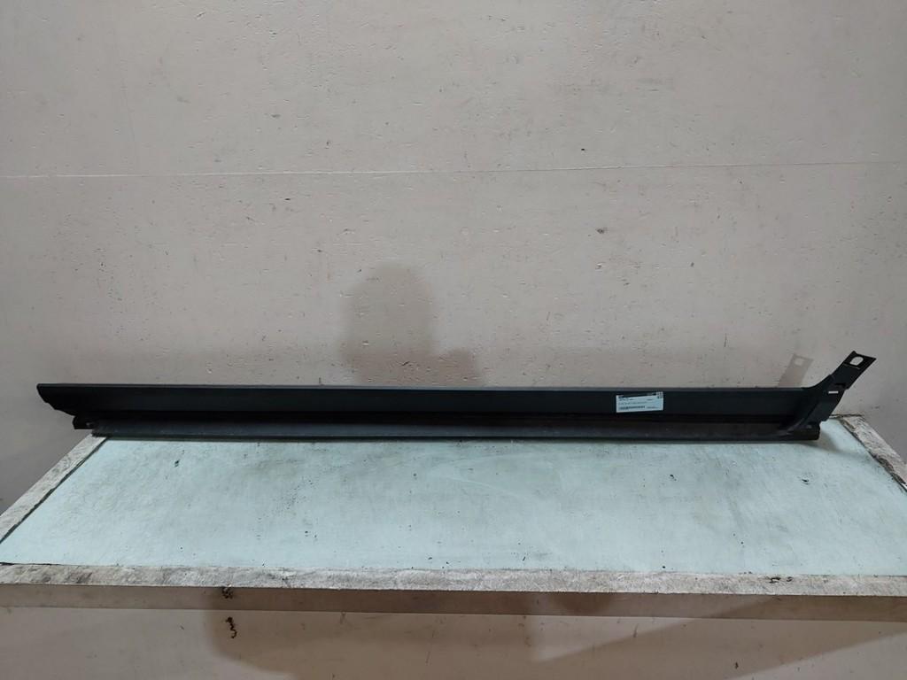 SIDESKIRT LINKS Ford Kuga III (DFK) (01-2019/-), Gebruikt, Links, Ford