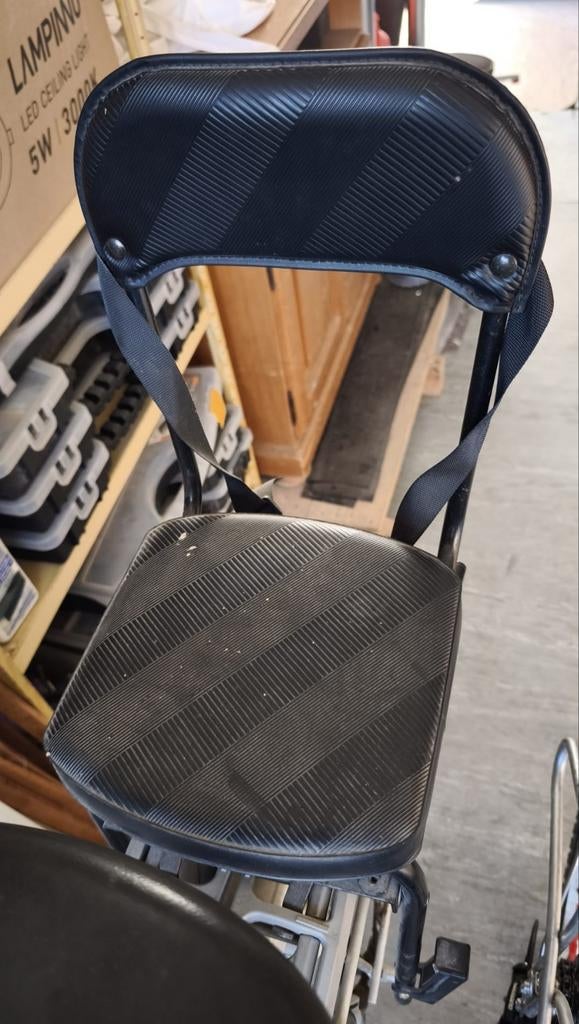 Zeer goede fietsstoel Yepp Thule met gordel en voetsteun, Ophalen