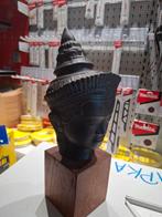 Bronzen bouda op houten sokkel, Antiek en Kunst, Ophalen of Verzenden