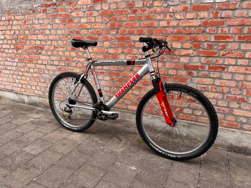 Thompson racing team - 26 inch retro MTB, Vélos & Vélomoteurs, Vélos | VTT & Mountainbikes, Autres marques, 45 à 49 cm, Enlèvement