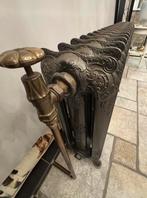 Radiateurs anciens en fonte avec motif, Enlèvement ou Envoi, Comme neuf, Radiateur