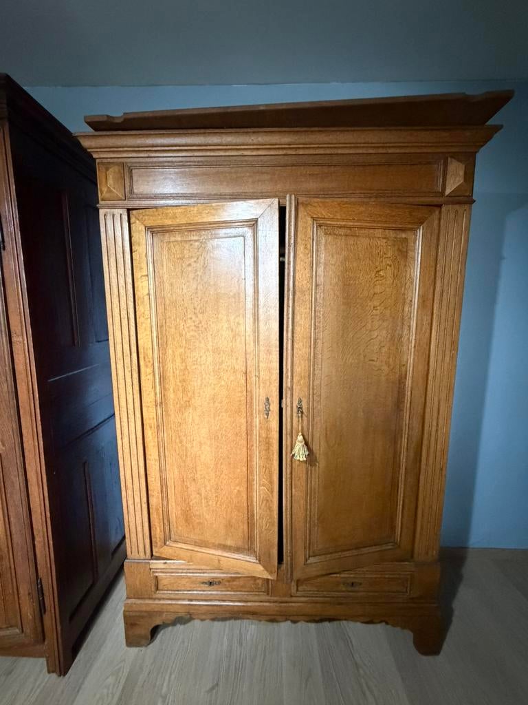 Antieke kast, Ophalen