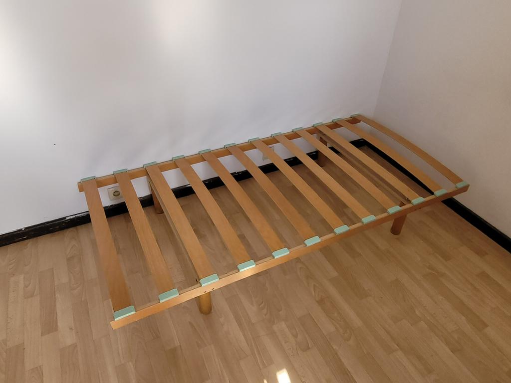 Schitterende lattenbodem op afneembare poten 90 cm/200 cm, Ophalen, Zo goed als nieuw