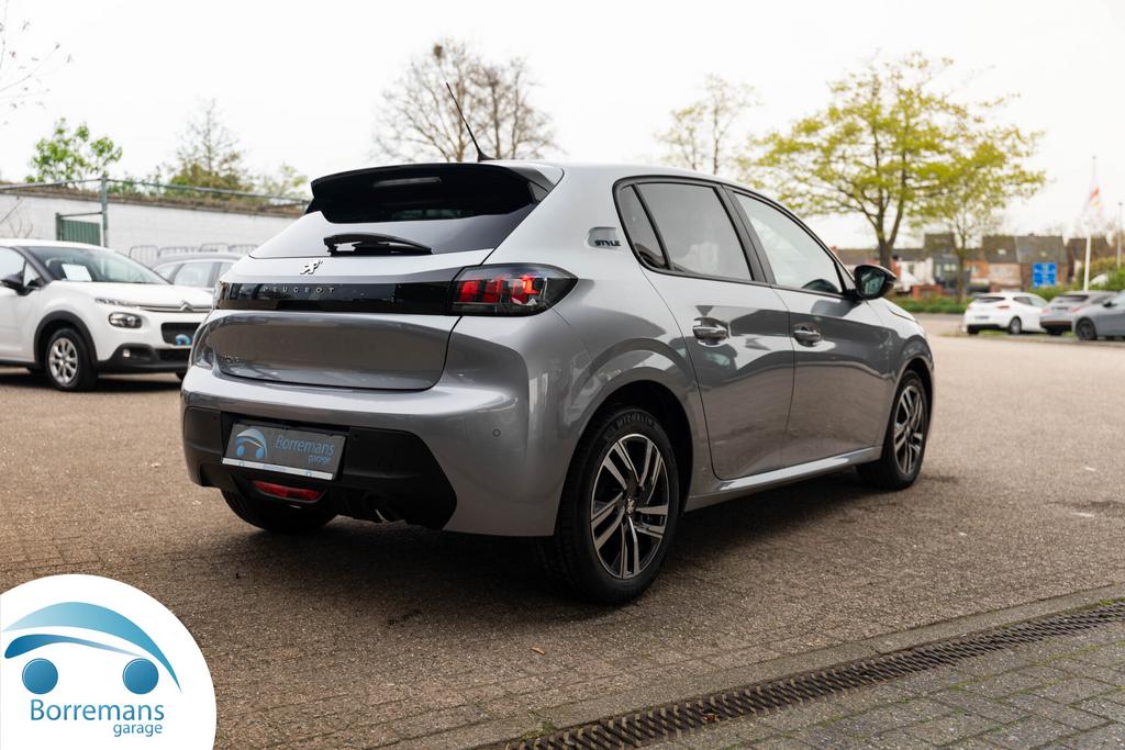 Peugeot 208 STYLE Carplay/Camera/Lane Assist/Cruise-Limit/., Auto's, Peugeot, 0 kg, 1199 cc, 0 kg, Bedrijf