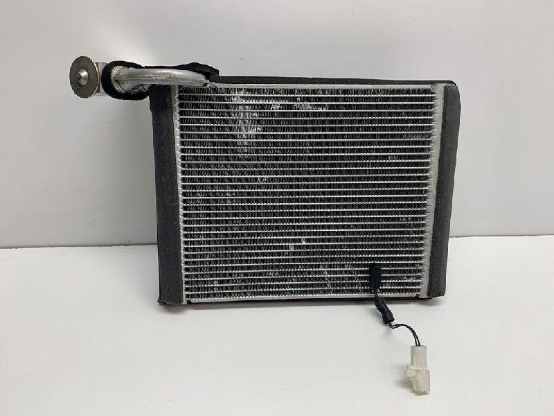 AIRCOVERDAMPER Toyota Previa (R3) (01-2000/02-2006), Gebruikt, Toyota