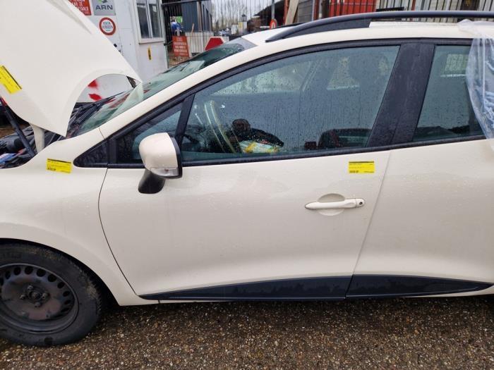 Portière 4portes avant gauche d'un Renault Clio (OVD16), Autos : Pièces & Accessoires, Carrosserie & Tôlerie, Porte, Renault, Utilisé