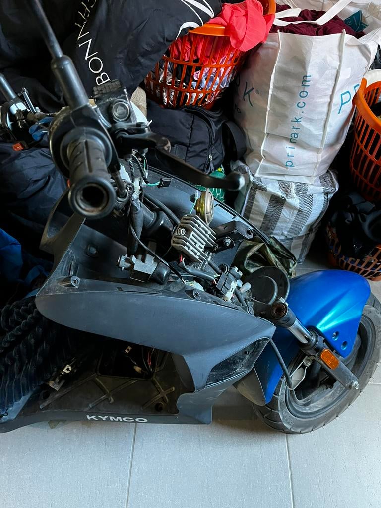 Kymco in onderdelen te koop, Fietsen en Brommers, Brommeronderdelen | Algemeen, Ophalen, Zo goed als nieuw