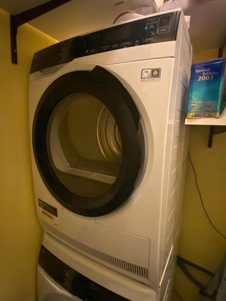 DROOGKAST AEG TR88AA64C, Elektronische apparatuur, Droogkasten, Zo goed als nieuw, Condens, Voorlader, 8 tot 10 kg, 85 tot 90 cm