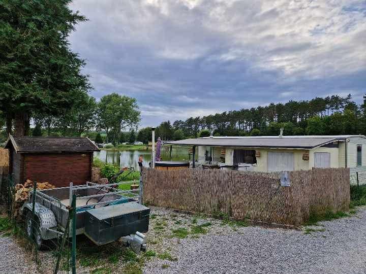 Caravan met staanplaats en Scandinavisch bad, Caravans en Kamperen, Stacaravans, tot en met 6, Ophalen of Verzenden