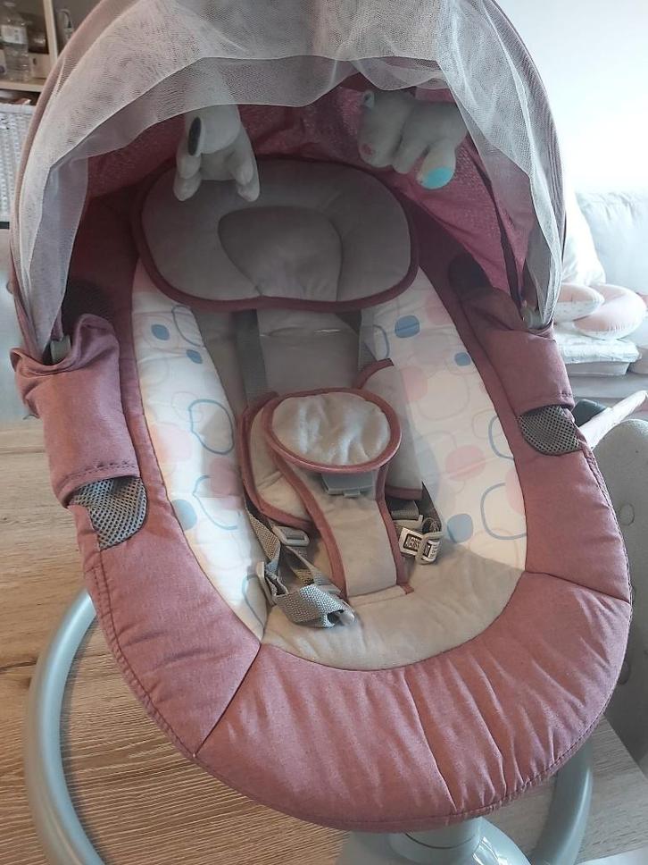 Balancelle bébé électrique BEBE2LUXE Alpha rose, Enfants & Bébés, Relax bébé, Comme neuf, Siège de balançoire, Autres marques