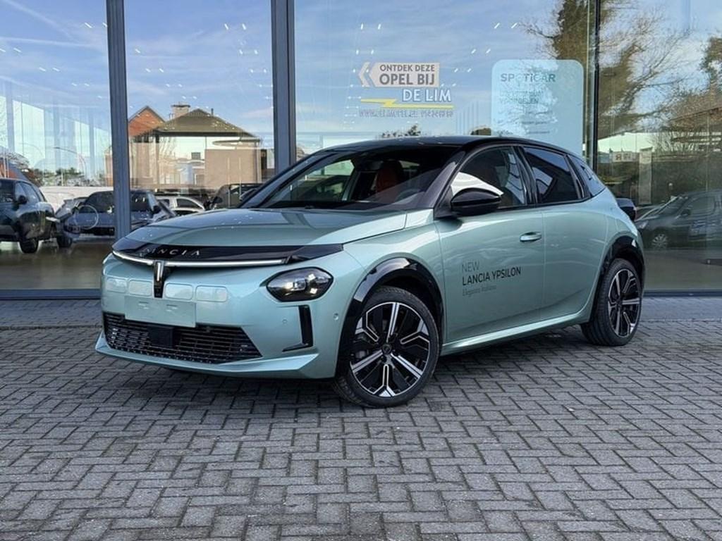 Lancia Ypsilon LX 100% Electric *Navi*CarPlay*Camera*SALA*, Auto's, Lancia, Automaat, 5 zetels, 5 deurs, 156 pk