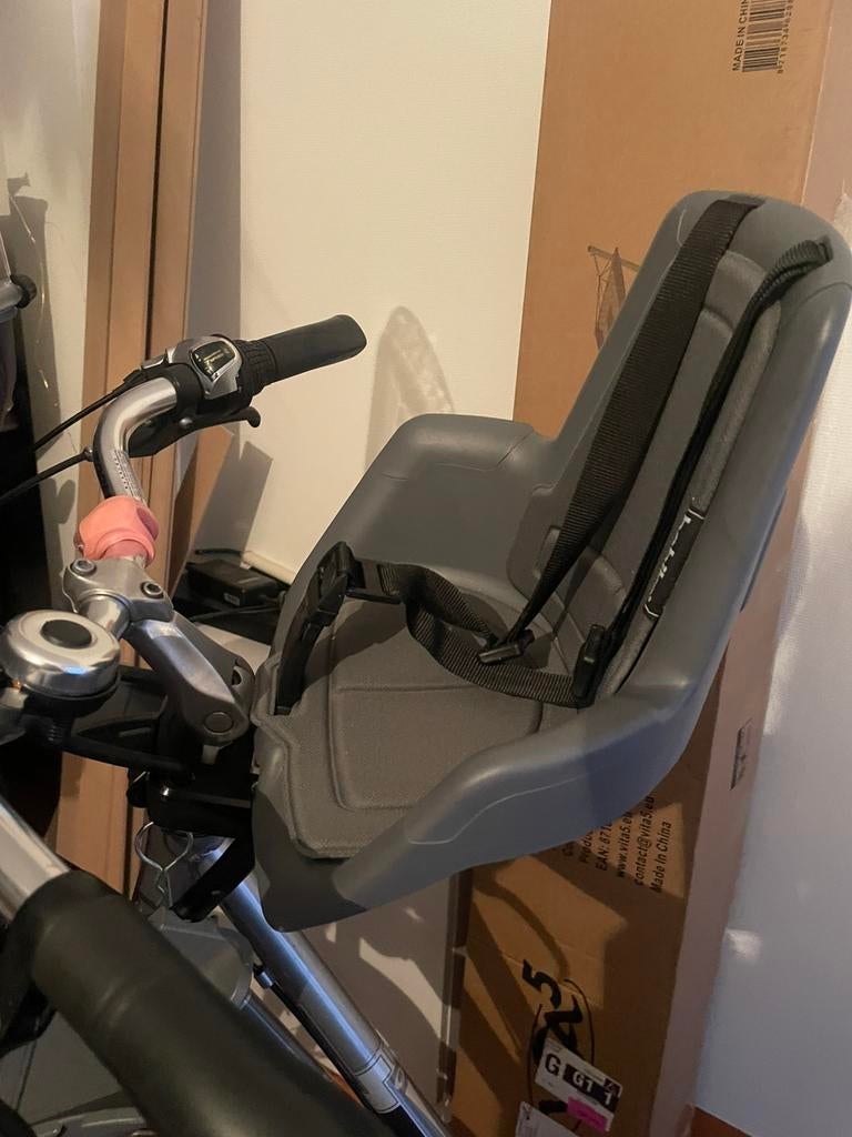 Kinderzitje fiets vooraan, Ophalen, Zo goed als nieuw