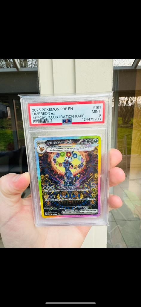 Umbreon ex prismatic evolutions psa 9, Ophalen of Verzenden, Nieuw, Losse kaart, Foil