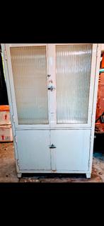 Armoire hôpital vintage métallique, Maison & Meubles, Armoires | Casiers, Enlèvement, Utilisé