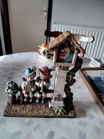 Oud beeldje kapelletje met 2 kinderen  op een bankje, Ophalen