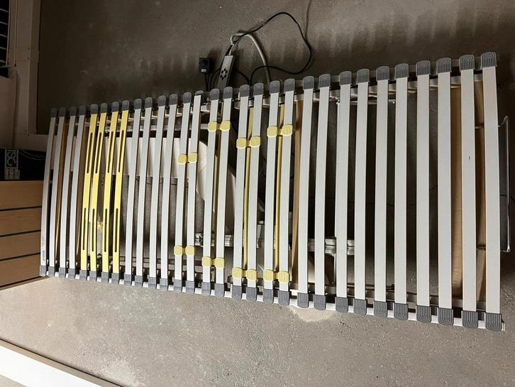 Elektrische lattenbodems (2 stuks/ 90x200), Huis en Inrichting, Slaapkamer | Matrassen en Bedbodems, Gebruikt, Bedbodem, 90 cm