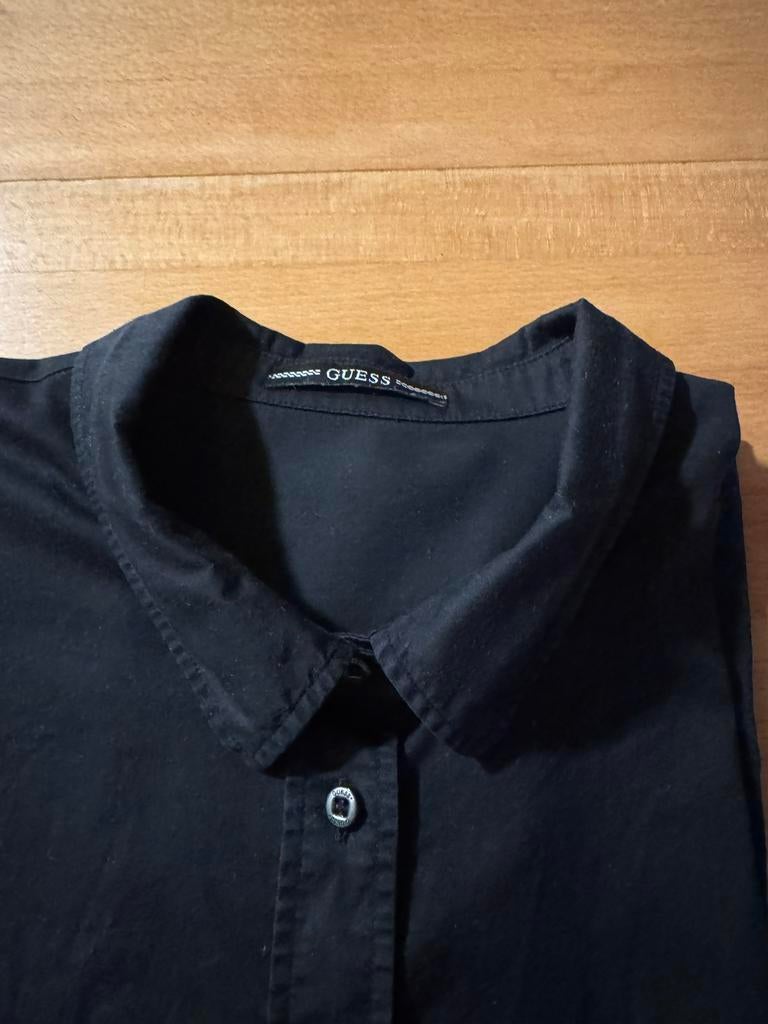 Zeer mooie bloesje Guess te koop., Kleding | Dames, Blouses en Tunieken, Ophalen, Nieuw, Maat 42/44 (L), Zwart