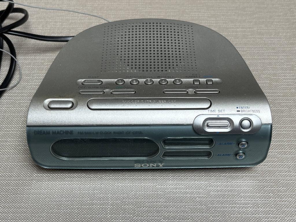 Wekkerradio, Elektronische apparatuur, Ophalen, Zo goed als nieuw, Digitaal