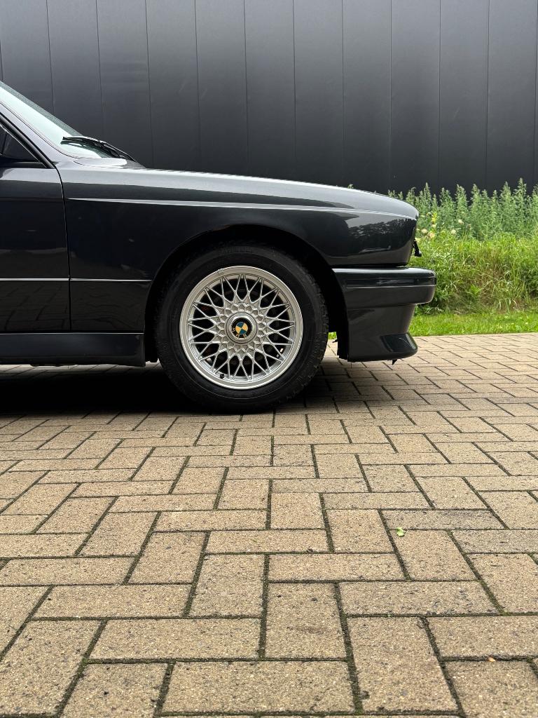 BMW m3 e30 spatbord, Ophalen, Gebruikt, Voor, Spatbord