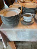 Wit vintage eet en koffieservies, Ophalen