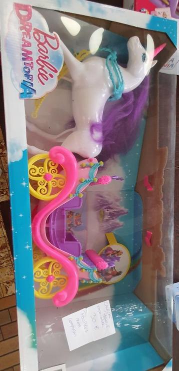 Caravane food truc et carrosse Barbie  beschikbaar voor biedingen