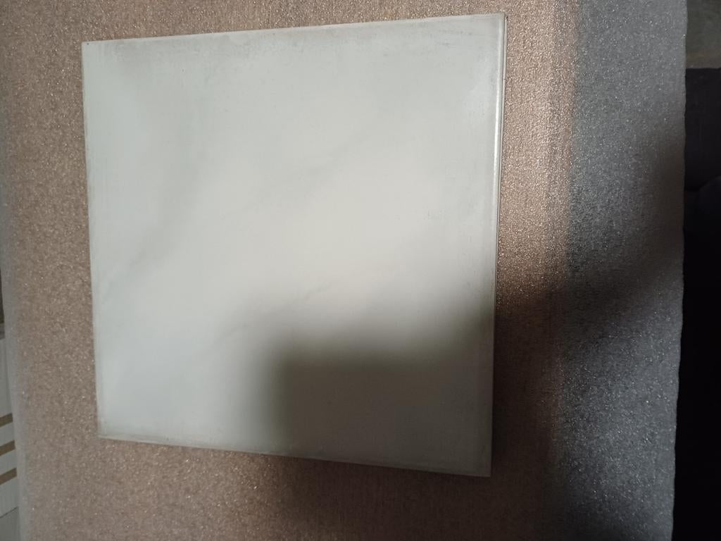 Carrelages, Ophalen, Zo goed als nieuw