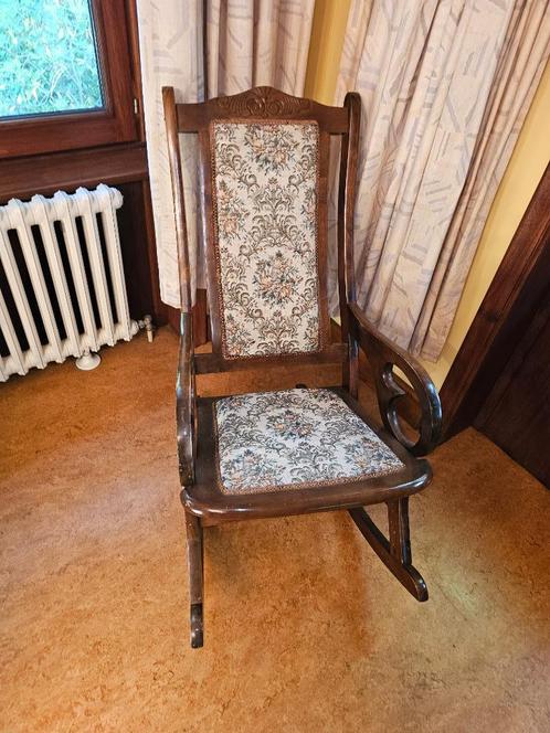 Antieke Spaanse schommelstoel, Antiek en Kunst, Antiek | Meubels | Stoelen en Sofa's, Ophalen