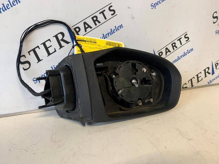 Buitenspiegel rechts van een Mercedes B-Klasse, Auto-onderdelen, Spiegels, Mercedes-Benz, Nieuw, 12 maanden garantie, Ophalen of Verzenden