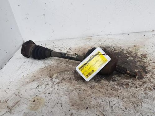 Aandrijfas links-voor van een Volkswagen Golf, Auto-onderdelen, Remmen en Aandrijving, Volkswagen, Gebruikt, 3 maanden garantie