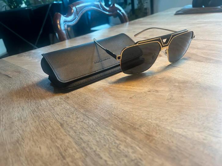 Dolce & Gabbana zonnebril – zwart/goud – met originele case, Bijoux, Sacs & Beauté, Lunettes de Soleil & Lunettes | Hommes, Lunettes de soleil