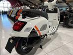 Vespa GTS Super Sport 300, Motoren, Scooter, 300 cc, Bedrijf, 12 t/m 35 kW