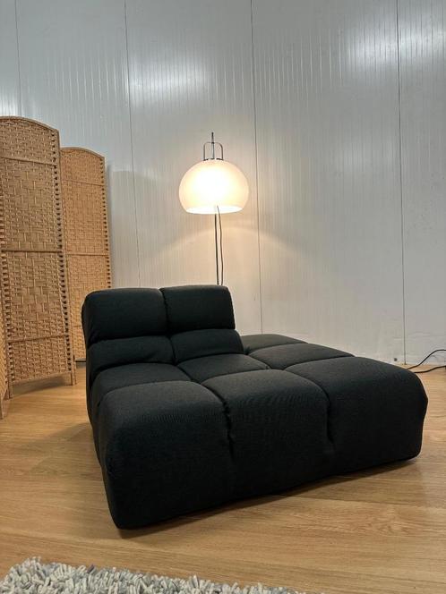 NIEUWSTAAT B&B Italia Fauteuil - Tufty Time B&B Italia Tuft, Huis en Inrichting, Fauteuils, Zo goed als nieuw, Stof, 100 tot 125 cm