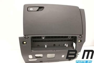 Dashboardkastje Audi A3 8V Limo 8V5880302A beschikbaar voor biedingen
