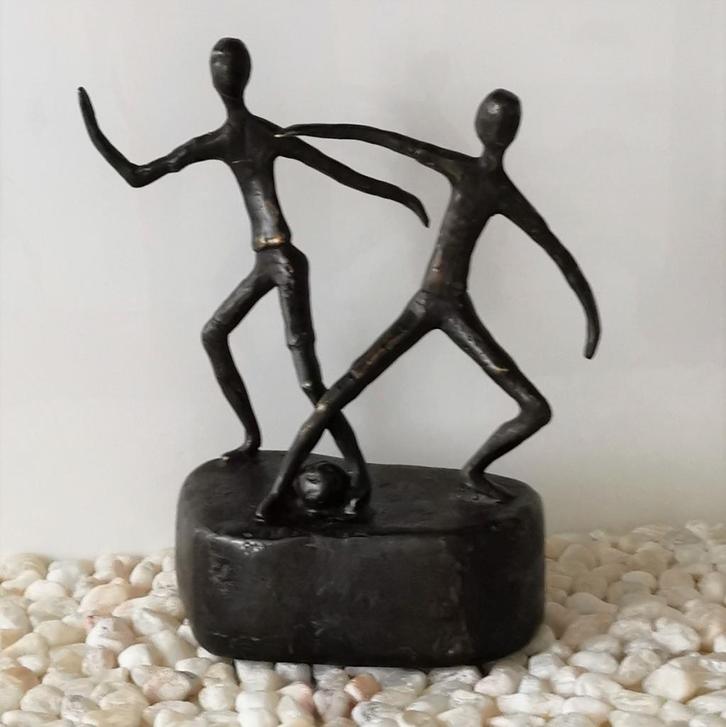 Diverse Sporturnen - urnen en gedenkbeelden, Antiek en Kunst, Kunst | Overige Kunst