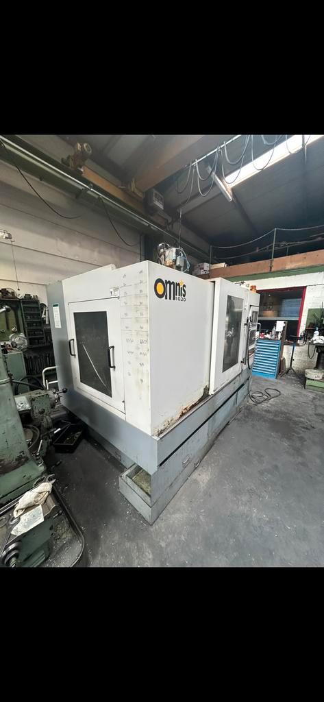 Cnc freesmachine omnis 1020, Articles professionnels, Machines & Construction | Travail du métal, Enlèvement