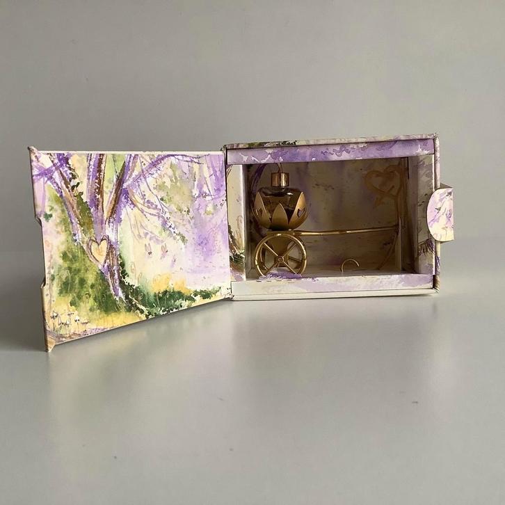 Lolita Lempicka Mini en chariot 5 ml Édition Limitée, Collections, Parfums, Comme neuf, Miniature, Plein, Enlèvement ou Envoi