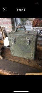 Oude legerkoffer, Huis en Inrichting, Woonaccessoires | Kisten, Ophalen, Zo goed als nieuw