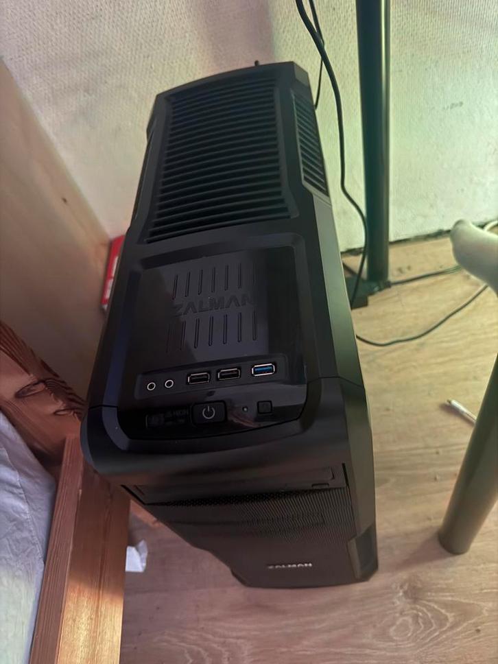 Vend tour gaming sans carte graphique et ssd, Computers en Software, Desktop Pc's, Gebruikt, 4 Ghz of meer, 16 GB, Gaming, Ophalen